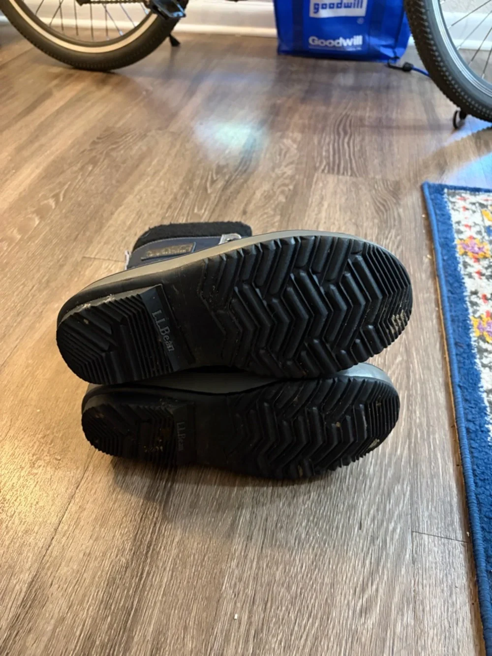 LL Bean Mens 8 M Insulated Snow Duck Boots Waterproof Gray Blue Black 507841